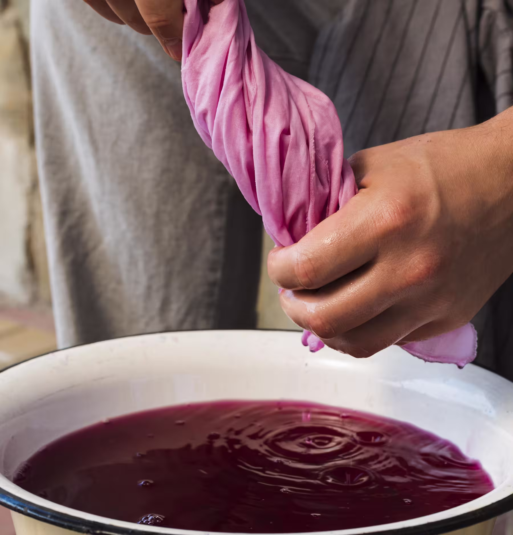 تثبیت رنگ نساجی در پارچه